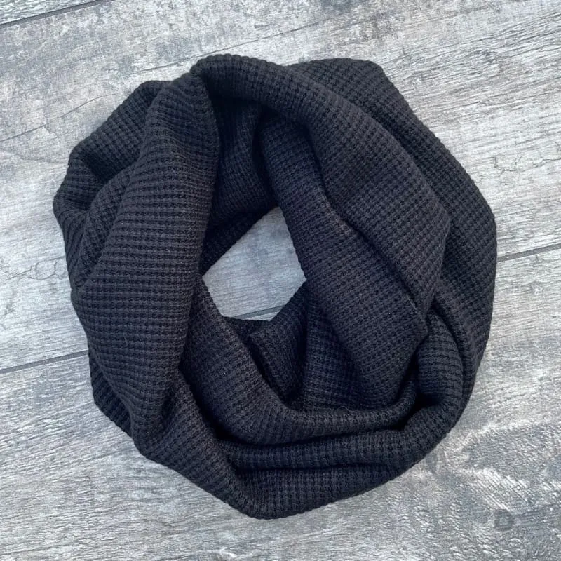 Chunky Knit Infinity Scarf | Black